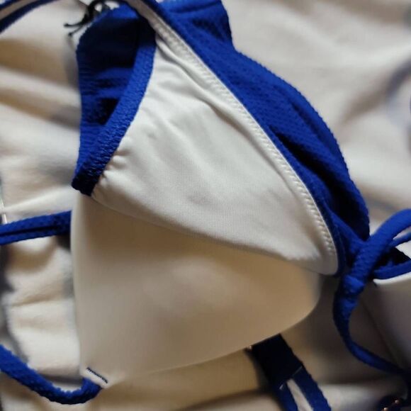 Shade & Shore Midnight Blue Twisted Front  Bikini Top 34B - Picture 3 of 4